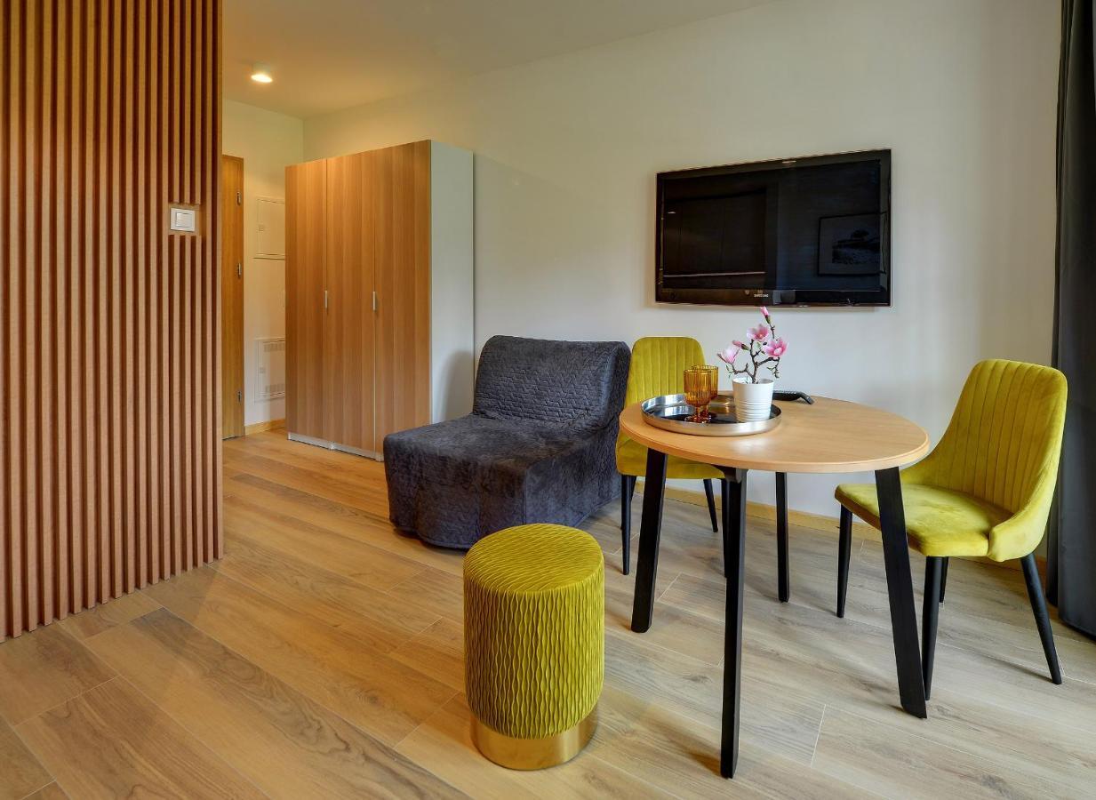 Apartament Nad Lomnica Centrum คาร์ปัตซ์ ภายนอก รูปภาพ